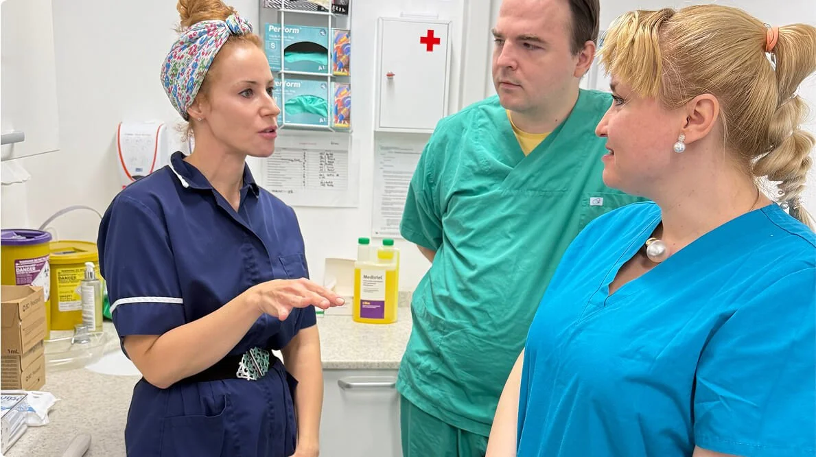 Red Face That Won’t Go Away? Causes, Rosacea Symptoms &amp; Treatment Options content post image